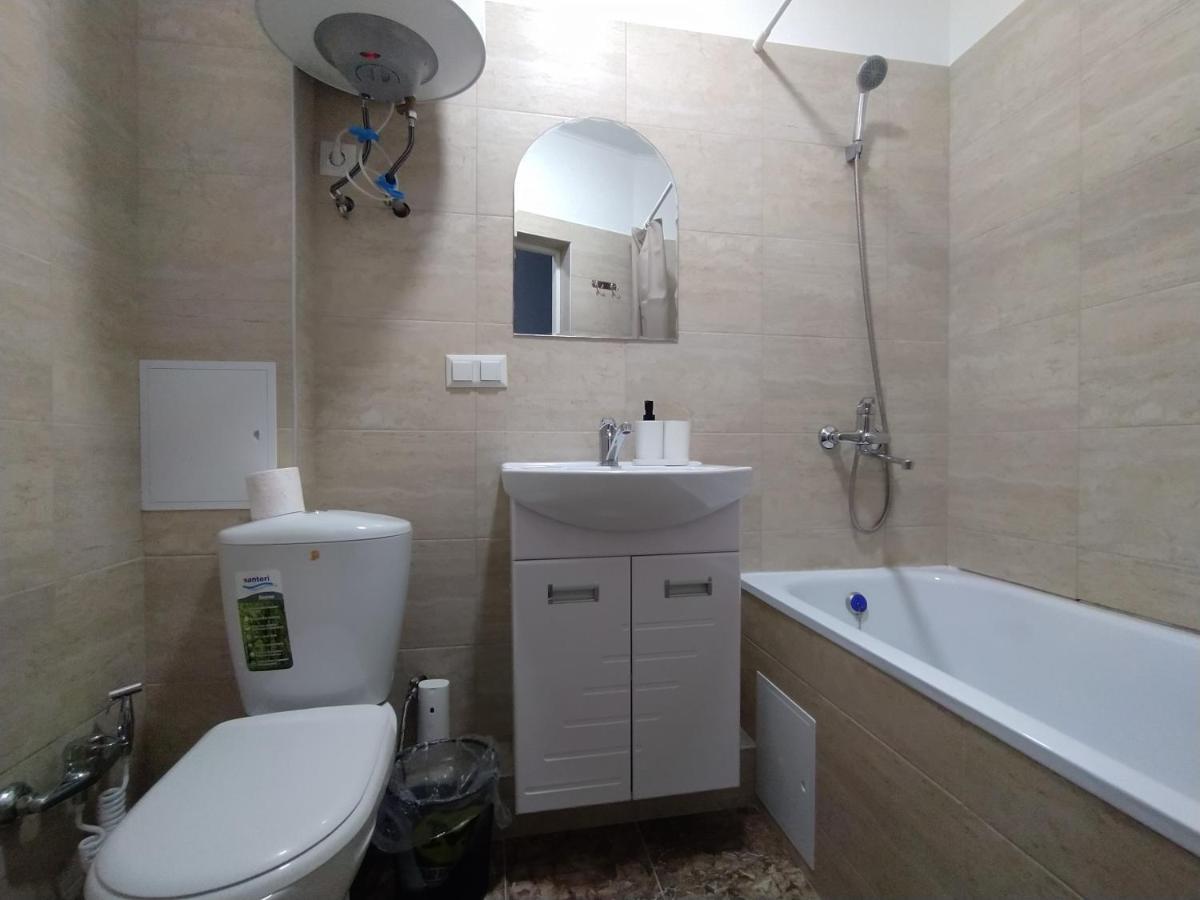 Aura On Sydykova Street 290 Apartment บิชเคก ภายนอก รูปภาพ